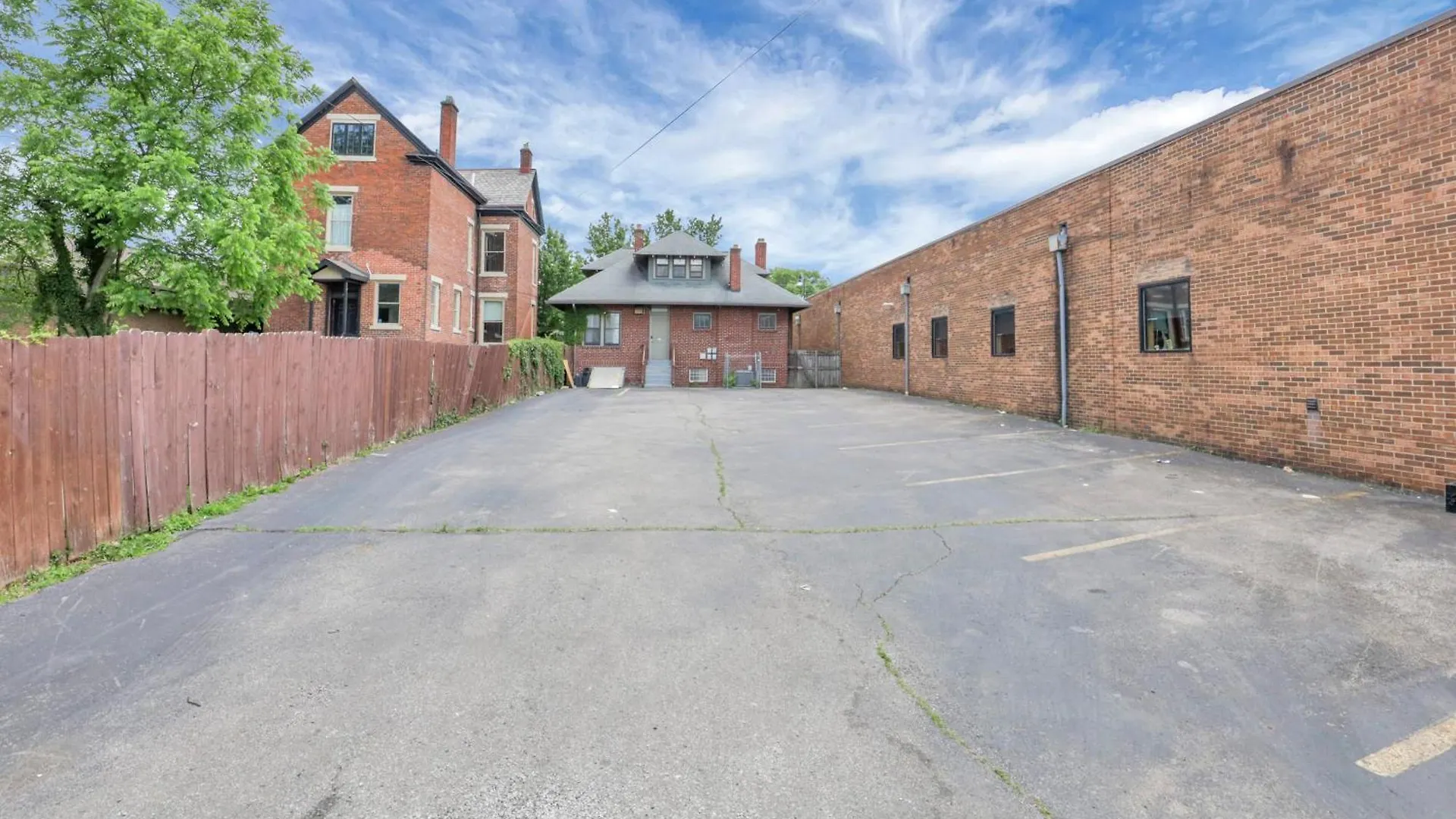 Updated 4Bd House Near German Village W Parking 콜럼버스